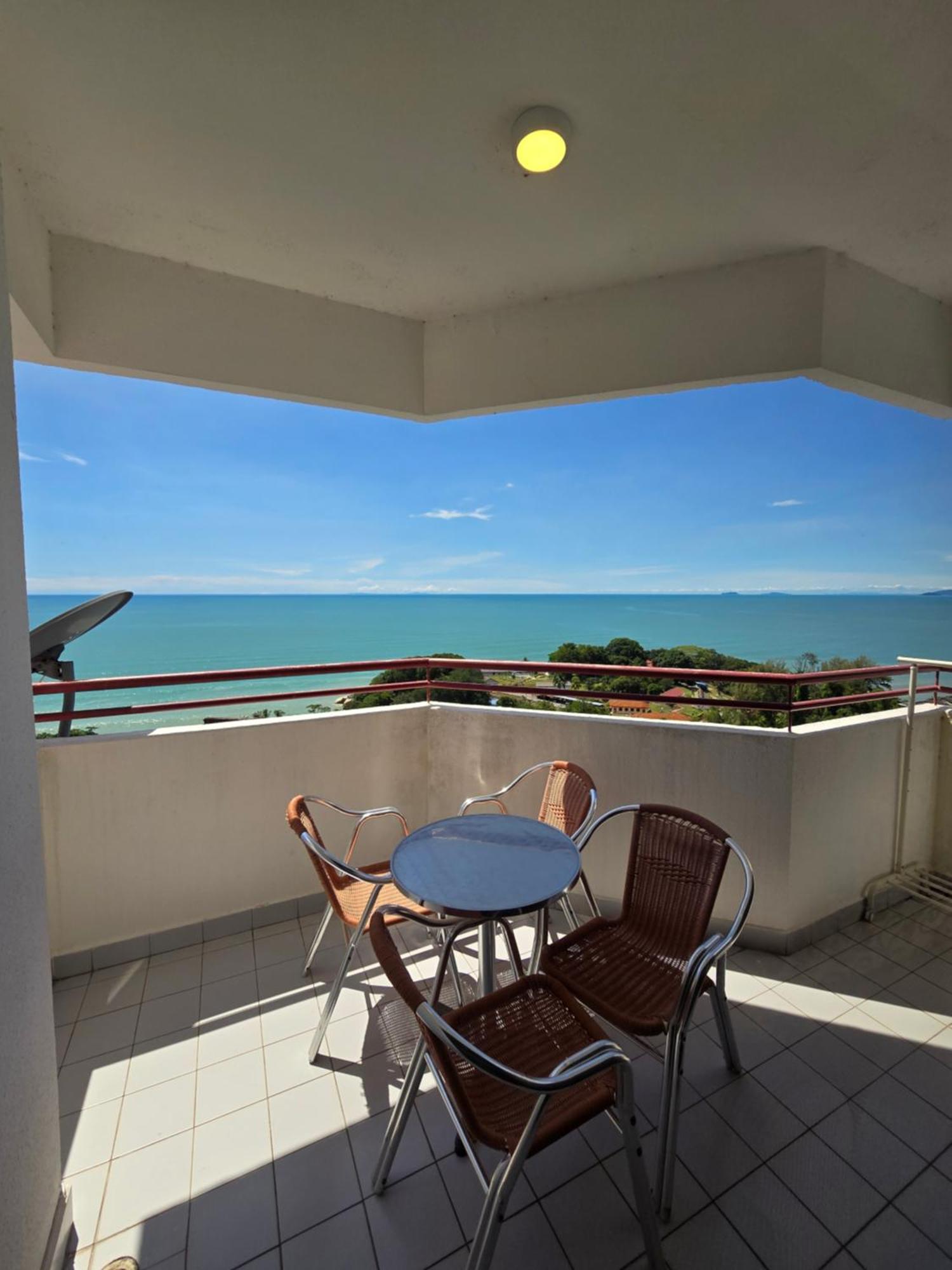 Aloka Seaview Apartment Batu Feringgi Exterior foto