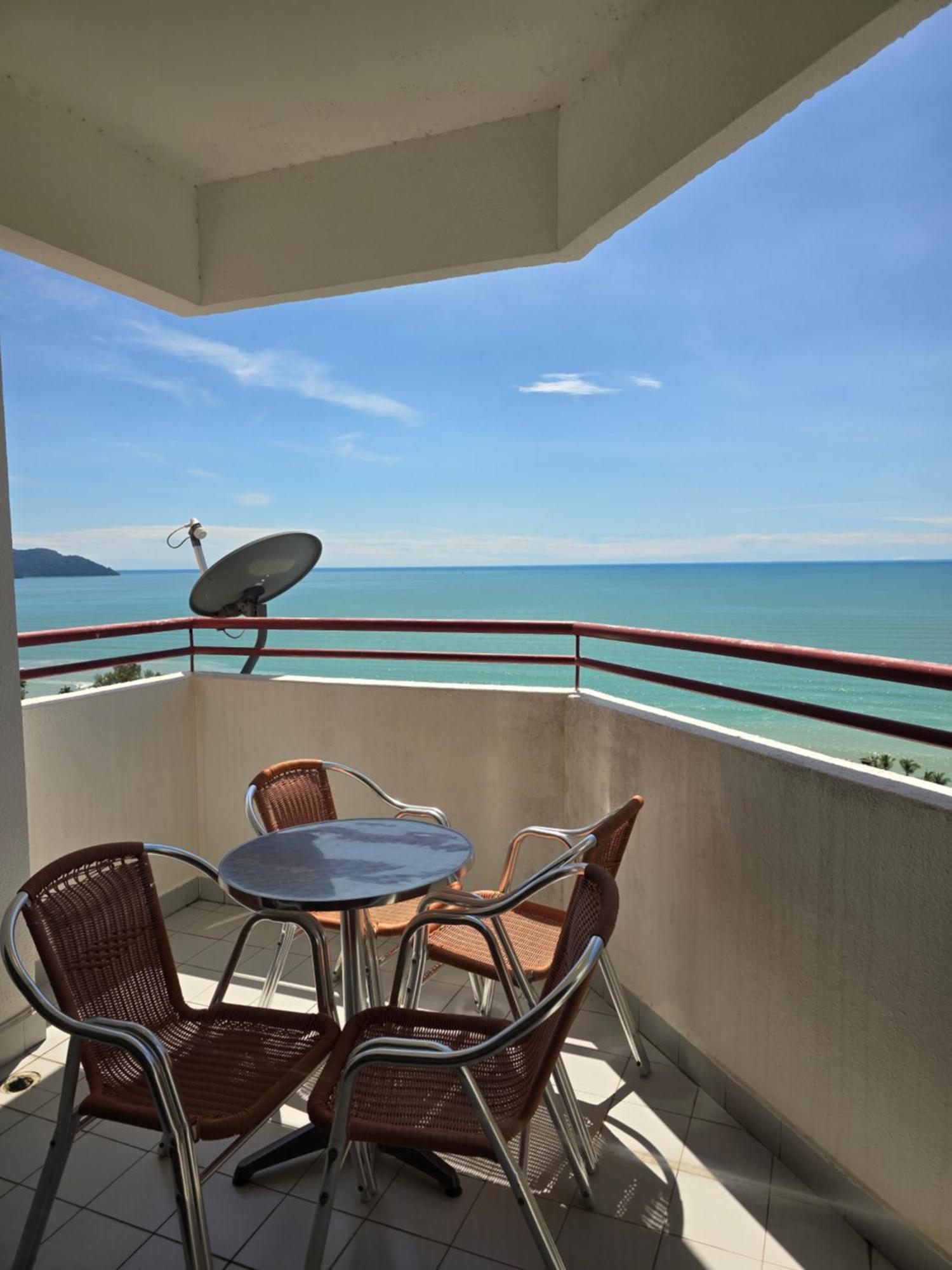Aloka Seaview Apartment Batu Feringgi Exterior foto